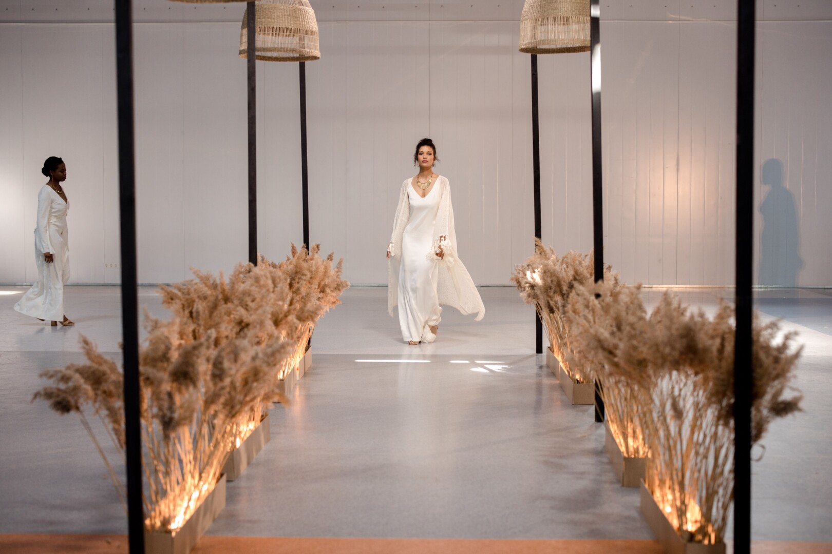 Why Gorgeous Lighting Is The Showstopper On A Fashion Runway - Klove Studio